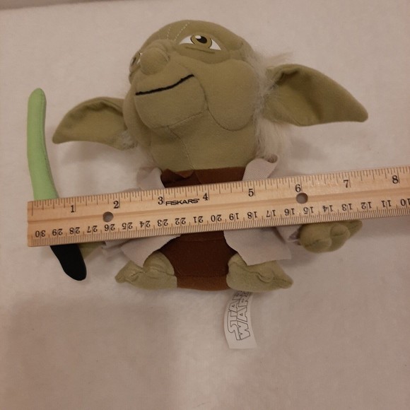Star Wars Yoda With Lightsaber 7" Plush Stuffed Animal Toy Comic Images - Picture 9 of 16